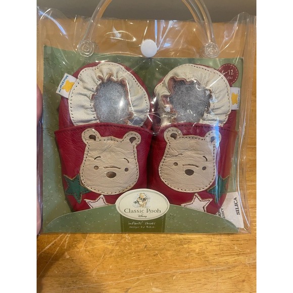 Classic Winnie Pooh 6-12 Mos‎ Leather Baby Infant Booties Shoes First Christmas - Picture 1 of 5